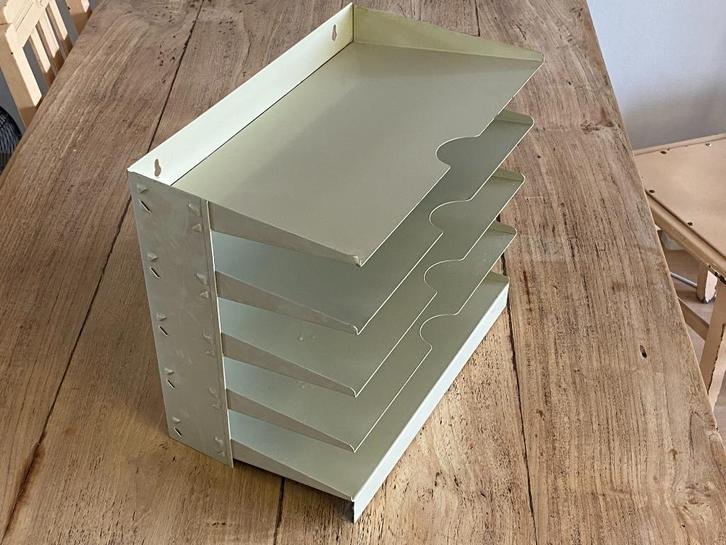Vintage industrieel postvak rek  | Bieden van €25, Verzamelen, Retro, Huis en Inrichting, Ophalen