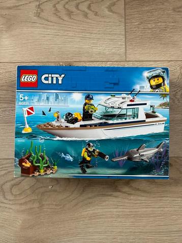 Lego 60221 - Lego City Jacht - *NIEUW* beschikbaar voor biedingen