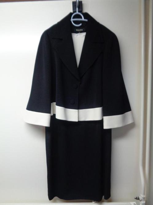 ESCADA donkerblauw met offwhite jasje en bijpassende jurk, Kleding | Dames, Jasjes, Kostuums en Pakken, Nieuw, Kostuum of Pak