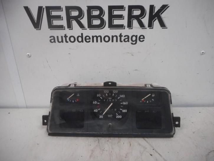 Km Teller Opel Corsa A (1990-01/1993-03) 25064166, Auto-onderdelen, Dashboard en Schakelaars, Opel, Gebruikt