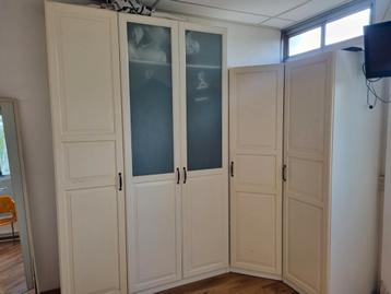 Grote Ikea kledingkast