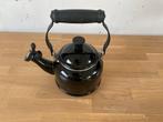 Le Creuset Fluitketel 1,1 liter zwart, Ophalen of Verzenden, Zo goed als nieuw