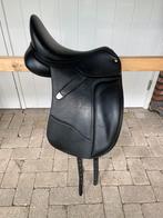 Bates dressuurzadel 16,5 inch, Dieren en Toebehoren, Ophalen of Verzenden, Zo goed als nieuw, Dressuur
