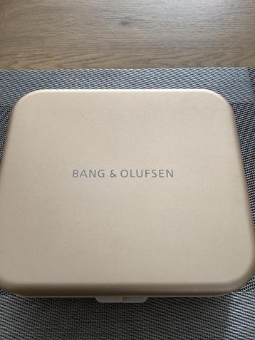 BANG & OLUFSEN BEOPLAY H95 beschikbaar voor biedingen