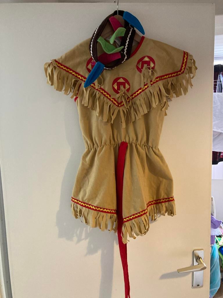 Carnavalspak indiaan met hoofdband, Ophalen, Gebruikt, 122 t/m 128, Meisje