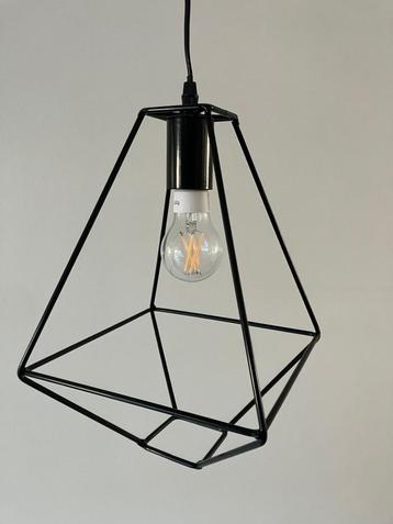 hanglamp beschikbaar voor biedingen