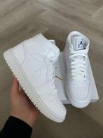 Jordan 1 Mid White SnakeSkin 36,5, Sport en Fitness, Basketbal, Schoenen, Nieuw, Ophalen of Verzenden