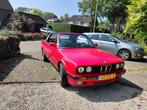 BMW E30 cabrio1993 Rood, Auto's, BMW, Achterwielaandrijving, 4 cilinders, 4 stoelen, 1796 cc