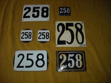 oud emaille huisnummer 258 ook 259 260 261 262 263 264 265 7 beschikbaar voor biedingen