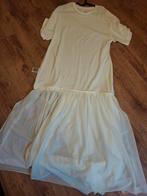 Nieuwe jurk met tuille onder gevoerd, Kleding | Dames, Jurken, Ophalen of Verzenden, Nieuw, Zwart, Onder de knie