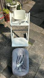 Stokke tripp trapp nieuw model wit met babyset en newborn, Kinderen en Baby's, Kinderstoelen, Ophalen, Zo goed als nieuw, Meegroeistoel