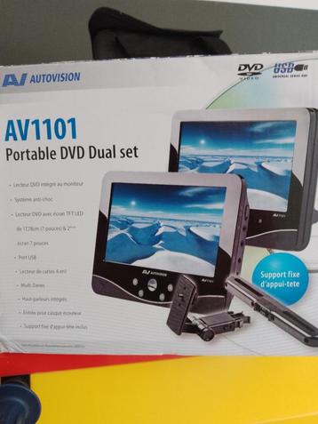 Dvd schermpjes voor in de auto beschikbaar voor biedingen