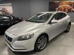 Volvo V40 2.0 D2 Momentum Bns, Auto's, Volvo, Voorwielaandrijving, Stof, Gebruikt, Euro 6