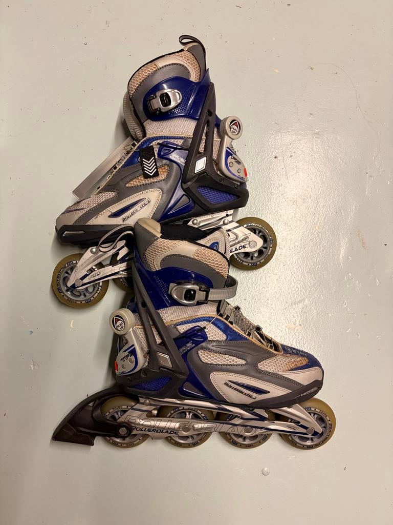 Inline Skates - Rollerblade Maat 42, Sport en Fitness, Skeelers, Ophalen of Verzenden, Inline skates 4 wielen, Verstelbaar, Gebruikt