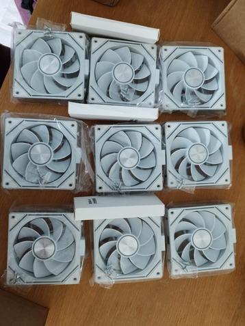 NIEUW 3x 3 stack K4 ARGB cooling fans White Edition beschikbaar voor biedingen