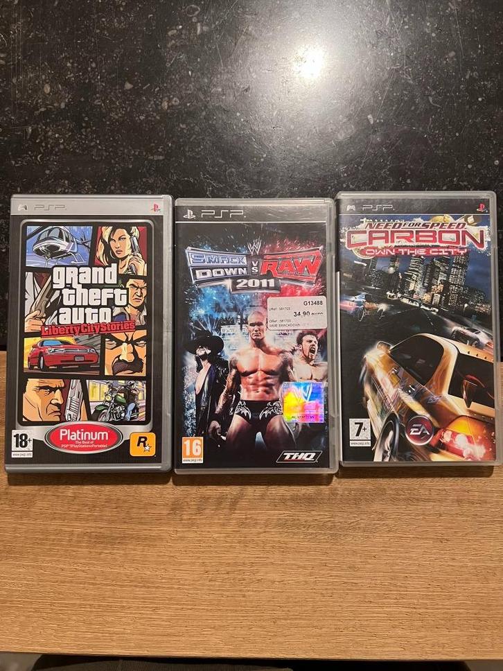 3 PSP games: Need for Speed / Smack Down vs Raw / GTA Libert, Spelcomputers en Games, Games | Sony PlayStation Portable, Gebruikt