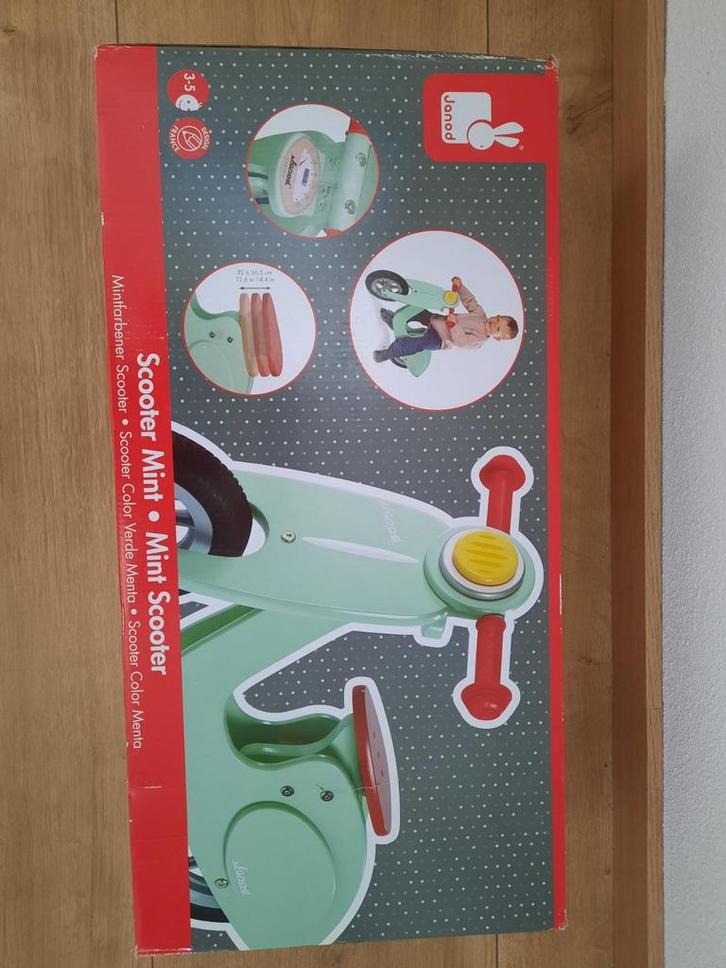 Janod Mint Scooter - Nieuw in doos! Hout loopauto, Kinderen en Baby's, Speelgoed | Overig, Nieuw, Jongen of Meisje, Ophalen of Verzenden