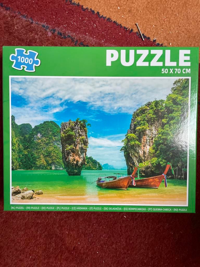 Puzzel 1000 stukjes - Tropisch strand met boten, Ophalen of Verzenden, 500 t/m 1500 stukjes, Nieuw, Legpuzzel
