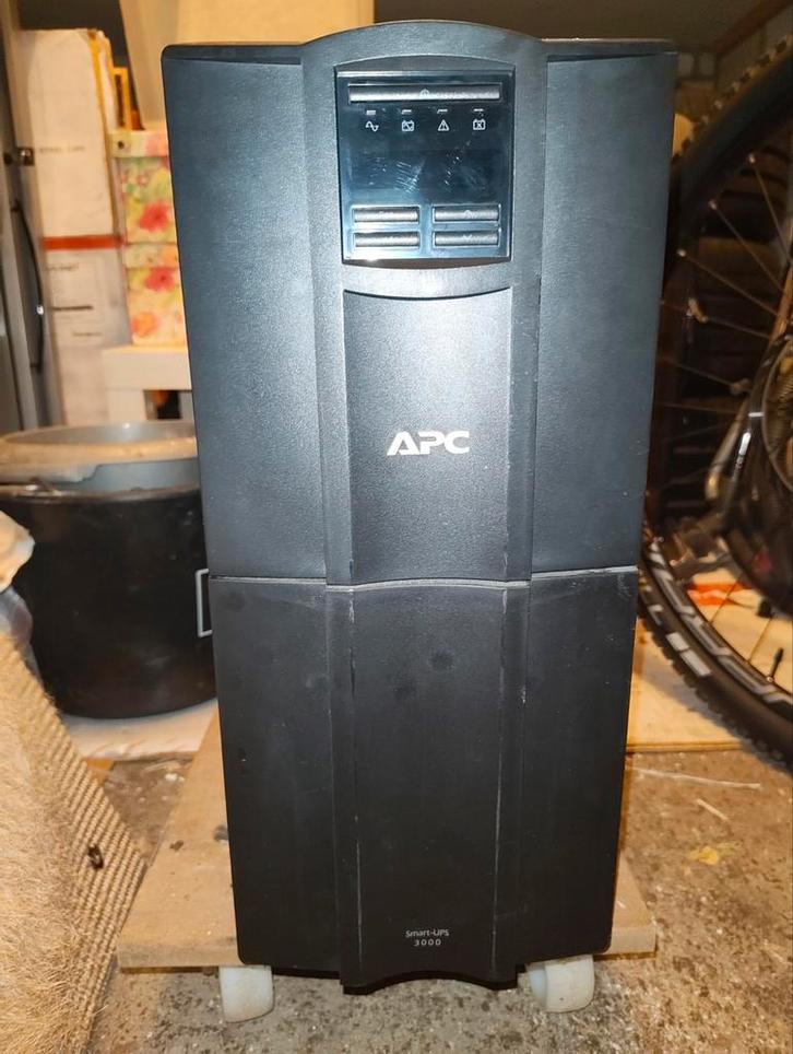 APC Smart-UPS SMT3000i, Computers en Software, Noodvoedingen (UPS), Ophalen