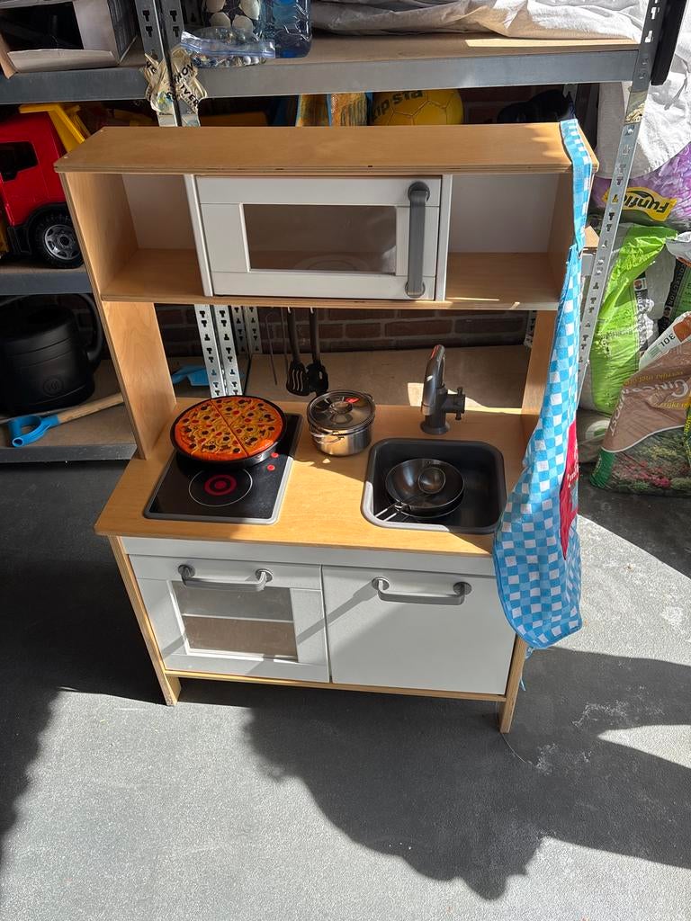 De Ikea speelkeuken, met was pannetjes etc., Ophalen, Gebruikt