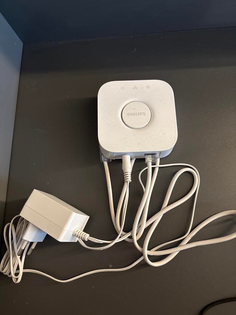Philips Hue Bridge V2 (vierkant model), Computers en Software, Routers en Modems, Gebruikt, Ophalen of Verzenden
