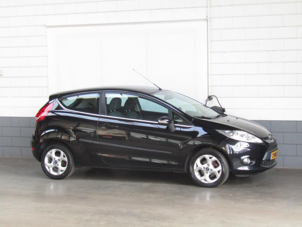 Ford FIESTA, Auto's, Voorwielaandrijving, Euro 5, Gebruikt, 4 cilinders