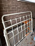 Antiek Franse spijlenbed, Ophalen