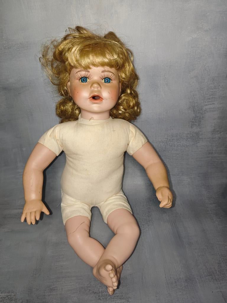 Porseleinen pop, Verzamelen, Poppen, Ophalen of Verzenden, Zo goed als nieuw, Pop