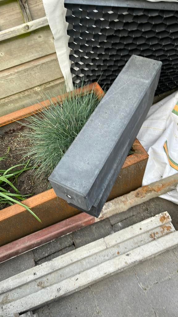 2 x betonpoer, Tuin en Terras, Ophalen, Zo goed als nieuw, Minder dan 100 cm, Minder dan 25 cm