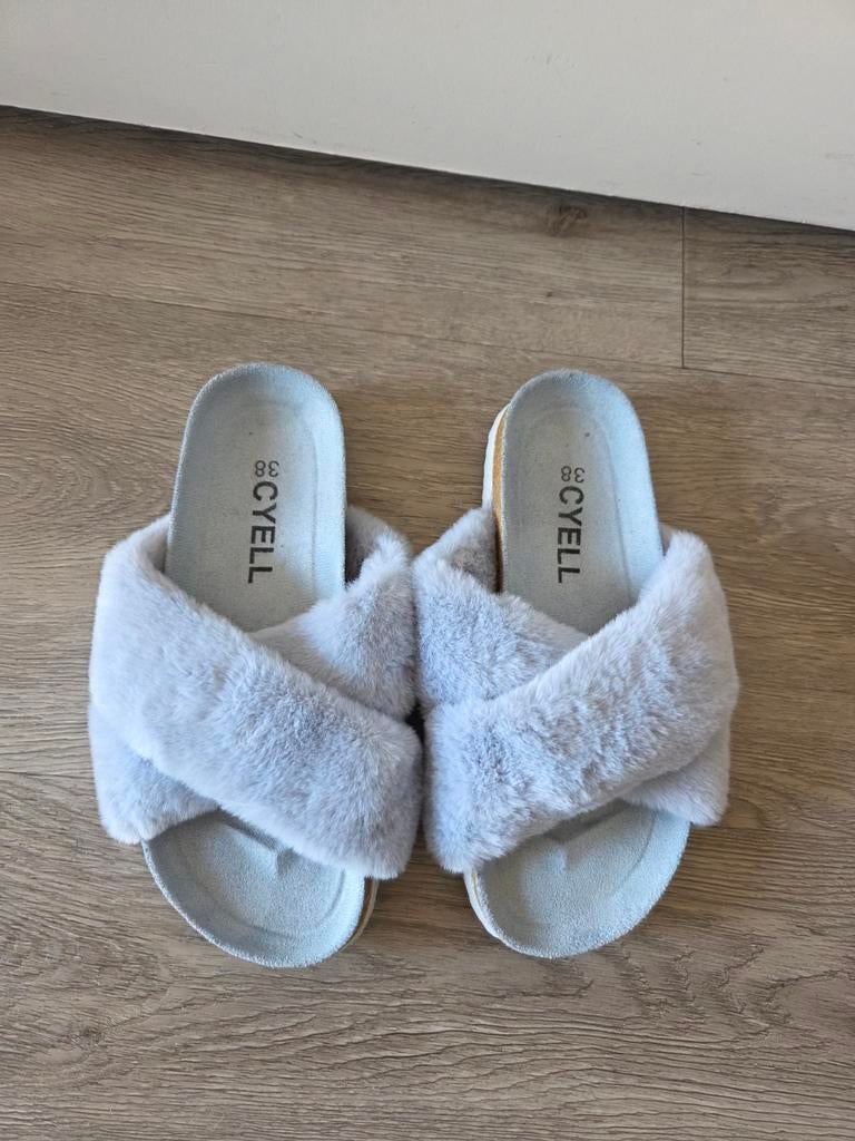 Cyell slippers, maat 38, Blauw, Ophalen of Verzenden, Zo goed als nieuw, Cyell