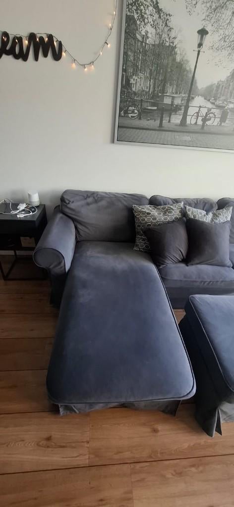 EKTORP 3-zitsbank met chaise longue, donkergrijze Hakebo, Huis en Inrichting, Banken | Sofa's en Chaises Longues, Ophalen, 250 tot 300 cm