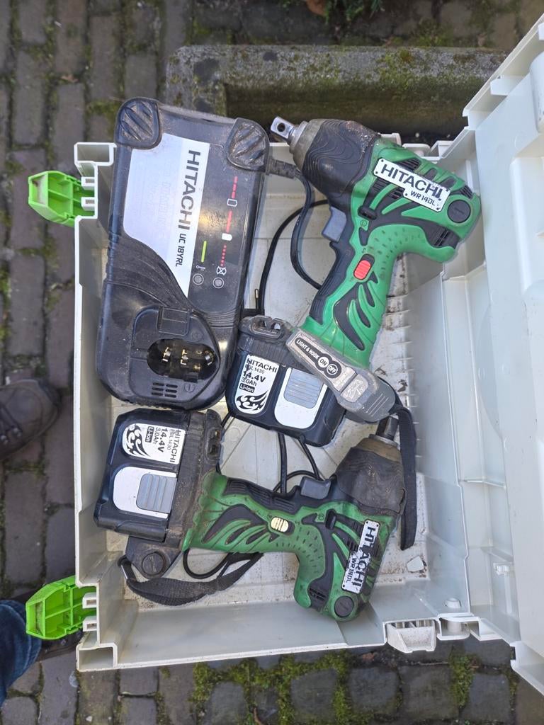 Hitachi slagsleutel set met lader en accu's, Gebruikt, Variabele snelheid, Overige typen, Ophalen of Verzenden
