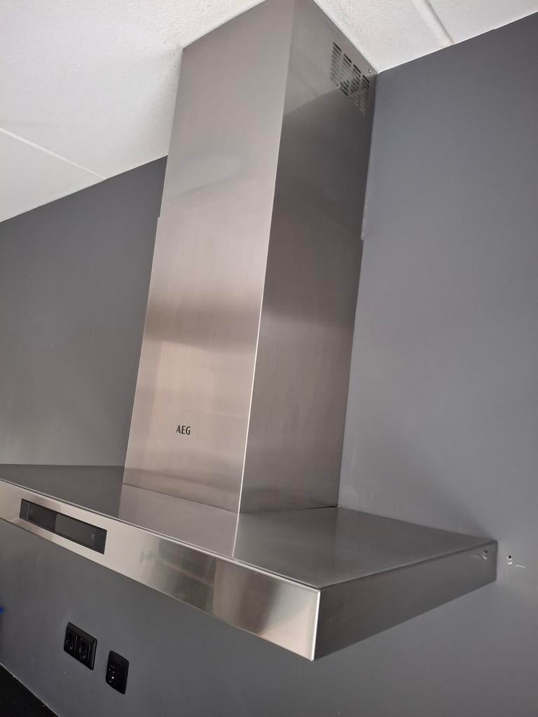 AEG afzuigkap recirculatie RVS 90cm A-label Breeze touch LED, Witgoed en Apparatuur, Afzuigkappen, Ophalen of Verzenden