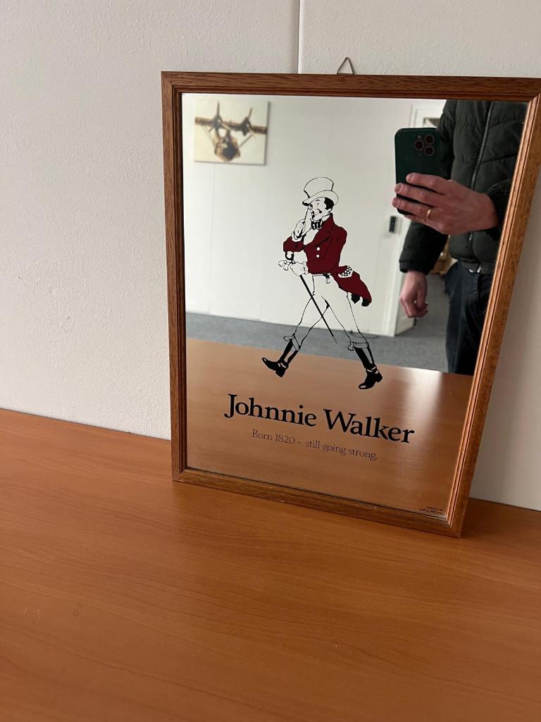 Johnny Walker Spiegel in Houten lijst uithangbord, Minder dan 50 cm, Ophalen of Verzenden, Zo goed als nieuw, Minder dan 100 cm