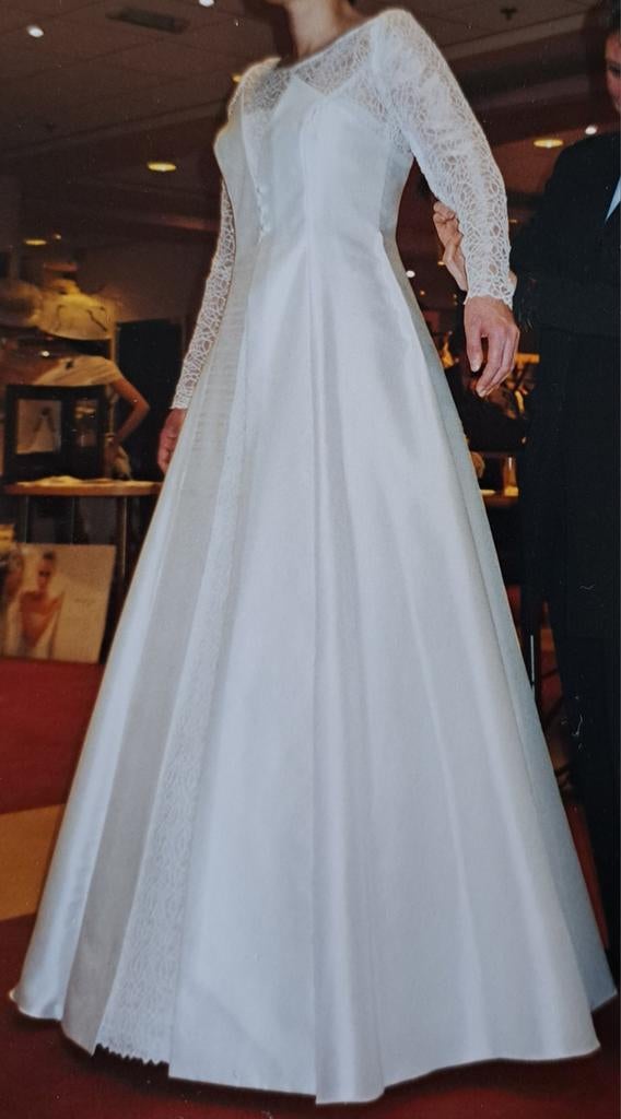 Prachtige vintage trouwjurk. Maat 38., Ophalen, Zo goed als nieuw, Wit, Trouwjurk