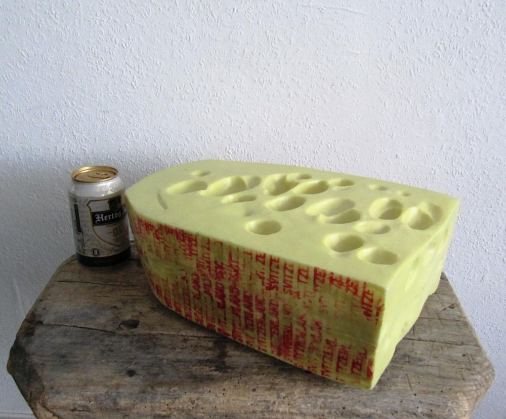 Nep Kaas Dummy groot stuk Emmenthaler, Ophalen of Verzenden, Overige typen