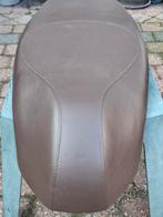 Nieuw scooterzadel kleur bruin FIDL III, Fietsen en Brommers, Brommeronderdelen | Scooters, Ophalen, Nieuw, Vespa