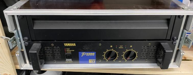 Yamaha P3200 Pa versterker Werkt perfect!, Ophalen, Zo goed als nieuw, 120 watt of meer, Yamaha