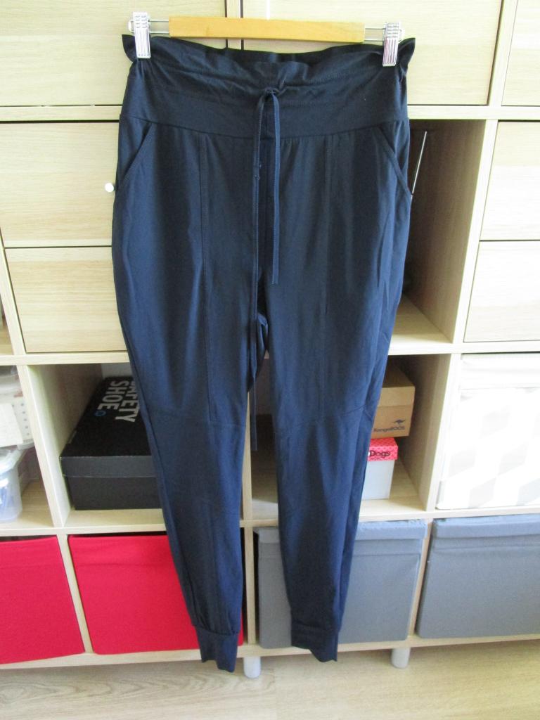 Studio Anneloes - blauwe broek van travelstof maat S, Studio Anneloes, Blauw, Ophalen of Verzenden, Zo goed als nieuw