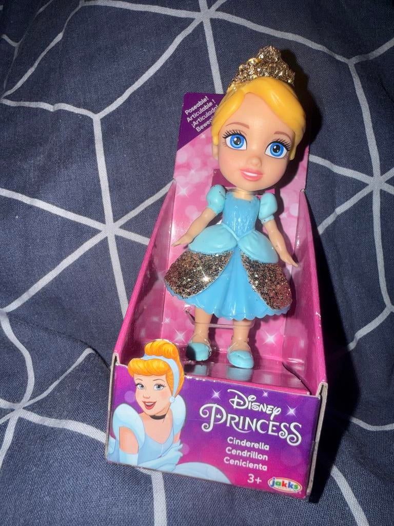 Disney Princess Assepoester popje, Kinderen en Baby's, Speelgoed | Poppen, Ophalen of Verzenden, Nieuw, Overige typen