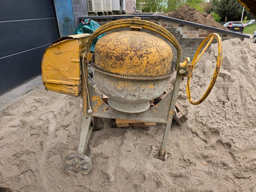 Cementmolen - Ideaal voor klussen, Doe-het-zelf en Verbouw, Betonmolens, Ophalen, Gebruikt
