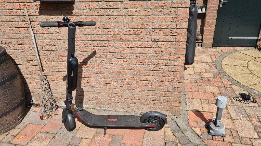 Ninebot Kickscooter E45E, Ophalen, Gebruikt, Elektrische step (E-scooter), Segway Ninebot