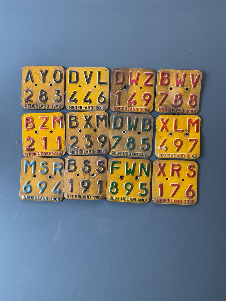 Verzekeringsplaatjes - Diverse jaren en nummers, Verzamelen, Ophalen of Verzenden, Gebruikt, Overige typen
