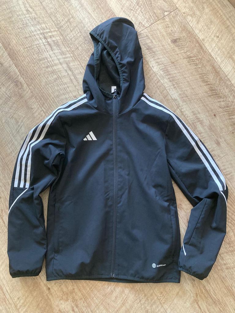 Adidas zomerjas maat 152, Ophalen of Verzenden, Zo goed als nieuw, Jongen of Meisje