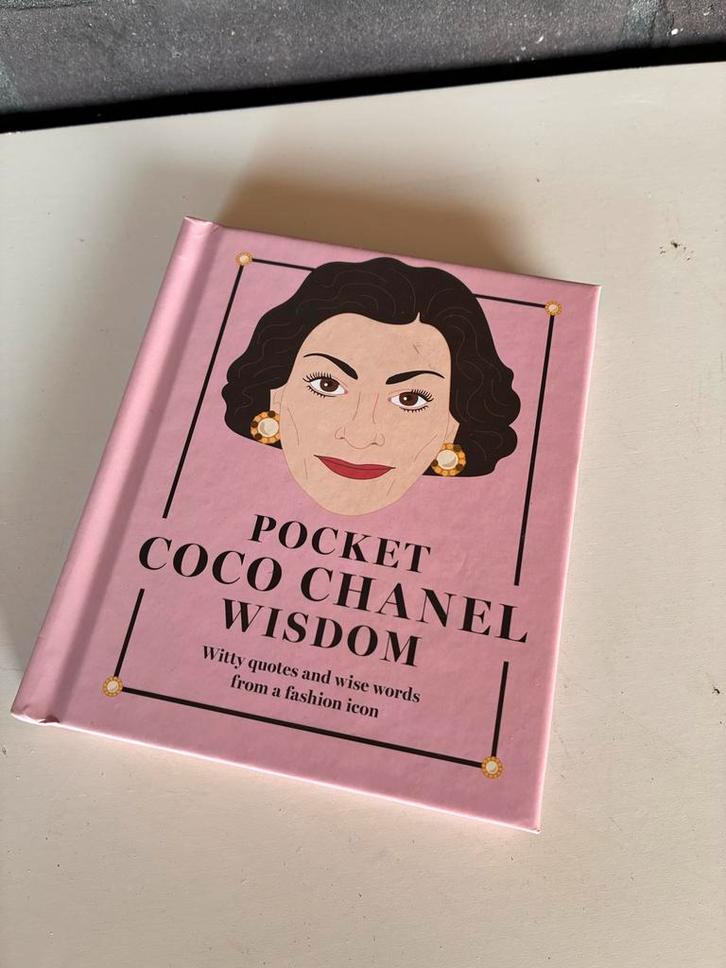 Pocket Coco Chanel Wisdom - Inspirerend boekje, Boeken, Literatuur, Zo goed als nieuw, Europa overig, Ophalen of Verzenden