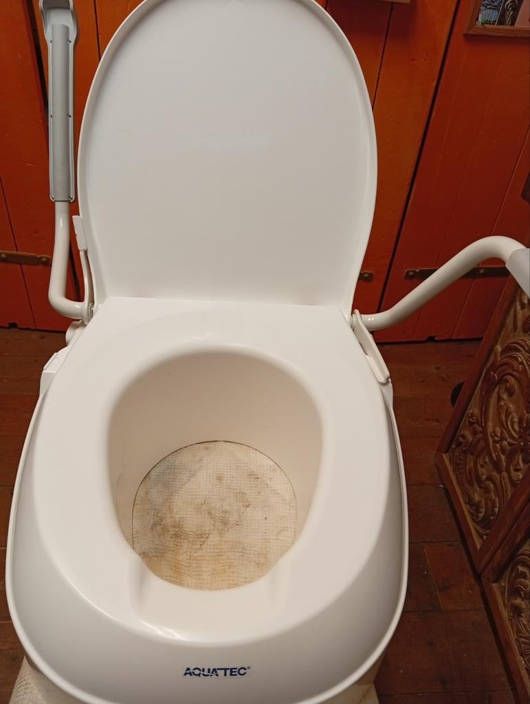Wc bril verhoger met steunen, Ophalen, Zo goed als nieuw