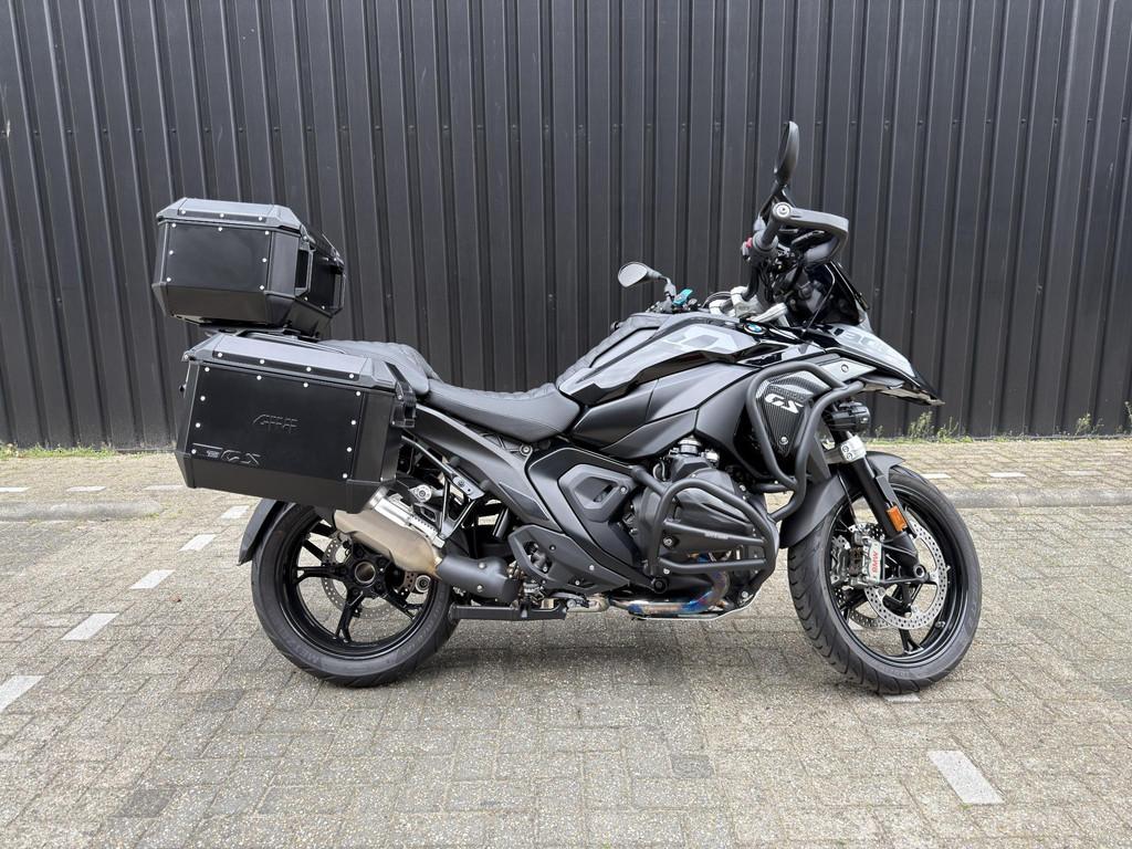 BMW R 1300 GS ASA BTW CUSTOM ALLE OPTIES GIVI TOP EN ZIJKOFF, Einsteinlaan 5
2289 CC  Rijswijk, NL, Handvatverwarming, Meer dan 35 kW