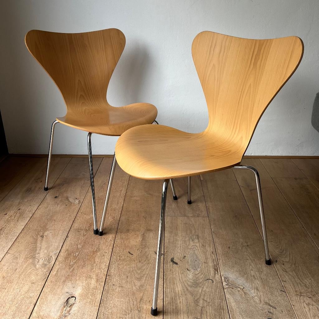 Fritz Hansen Vlinderstoel Arne Jacobsen Vintage retro, Ophalen, Twee, Bruin, Zo goed als nieuw
