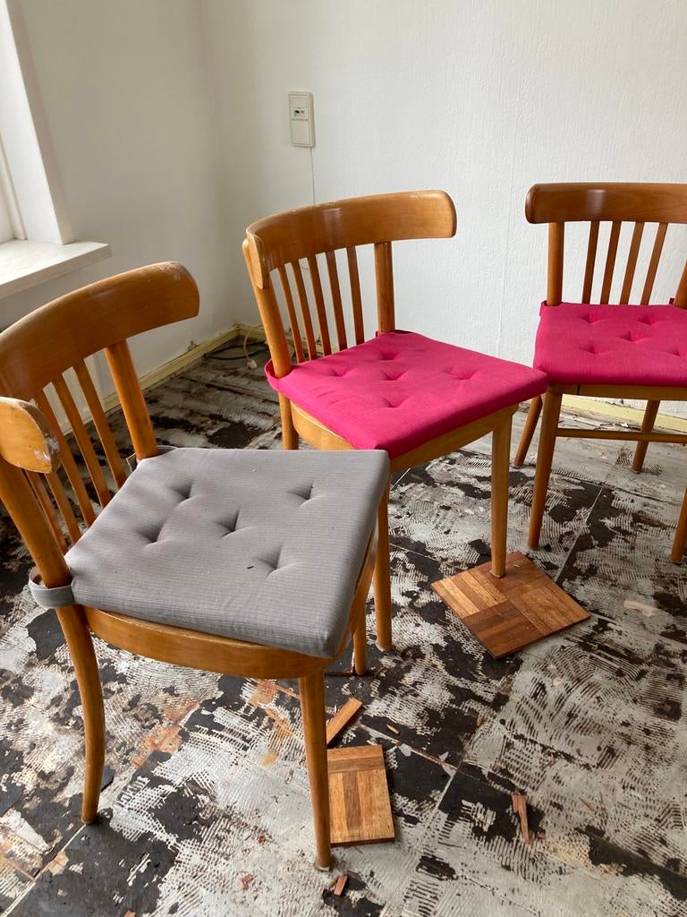 3 cafe stoelen cafestoel, Huis en Inrichting, Ophalen, Gebruikt, Overige kleuren, Drie