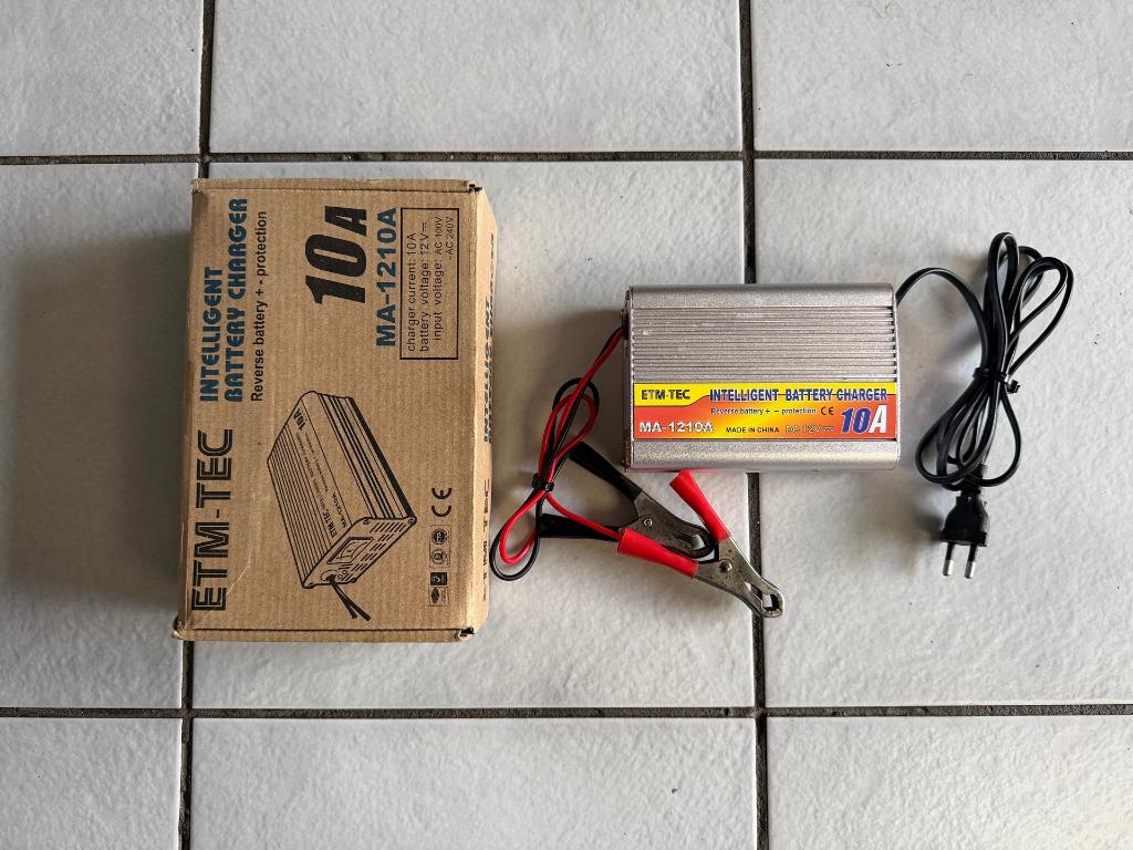 ZGAN ! ETM - TEC MA1210 10A accu oplader voor de watersport, Ophalen of Verzenden, Zo goed als nieuw, Motor en Techniek